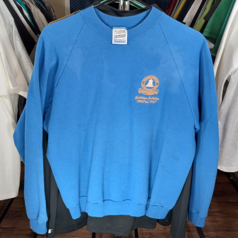 Association of Master Upholsterers & Soft Furnishers vintage crewneck sweatshirt